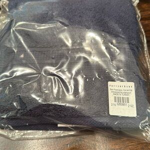 Brand new set of 2 Pottery Barn wash cloths